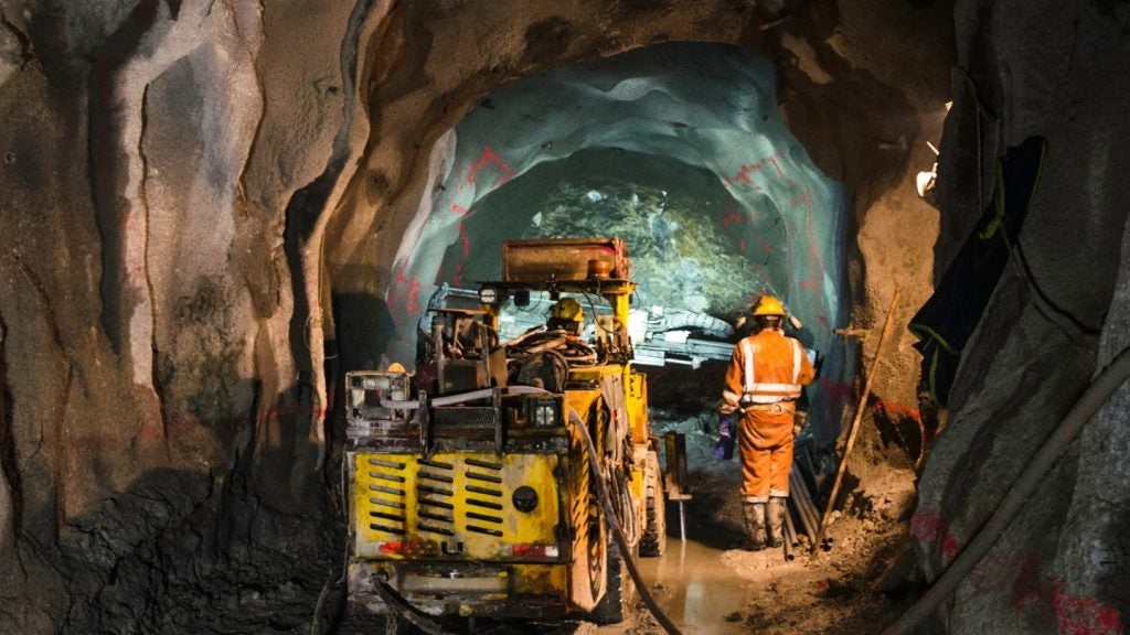 Risks and opportunities for mining and metals in | EY - Global