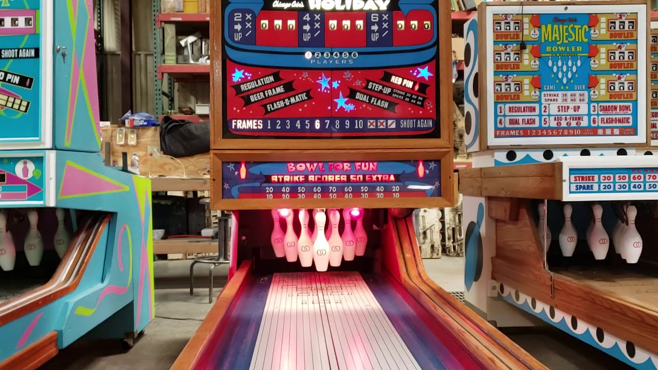 Internet Pinball Machine Database: Chicago Coin 'Holiday'