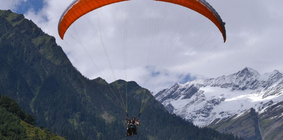 Paragliding in Manali | Solang Valley | Cost - INR /- Book Now!