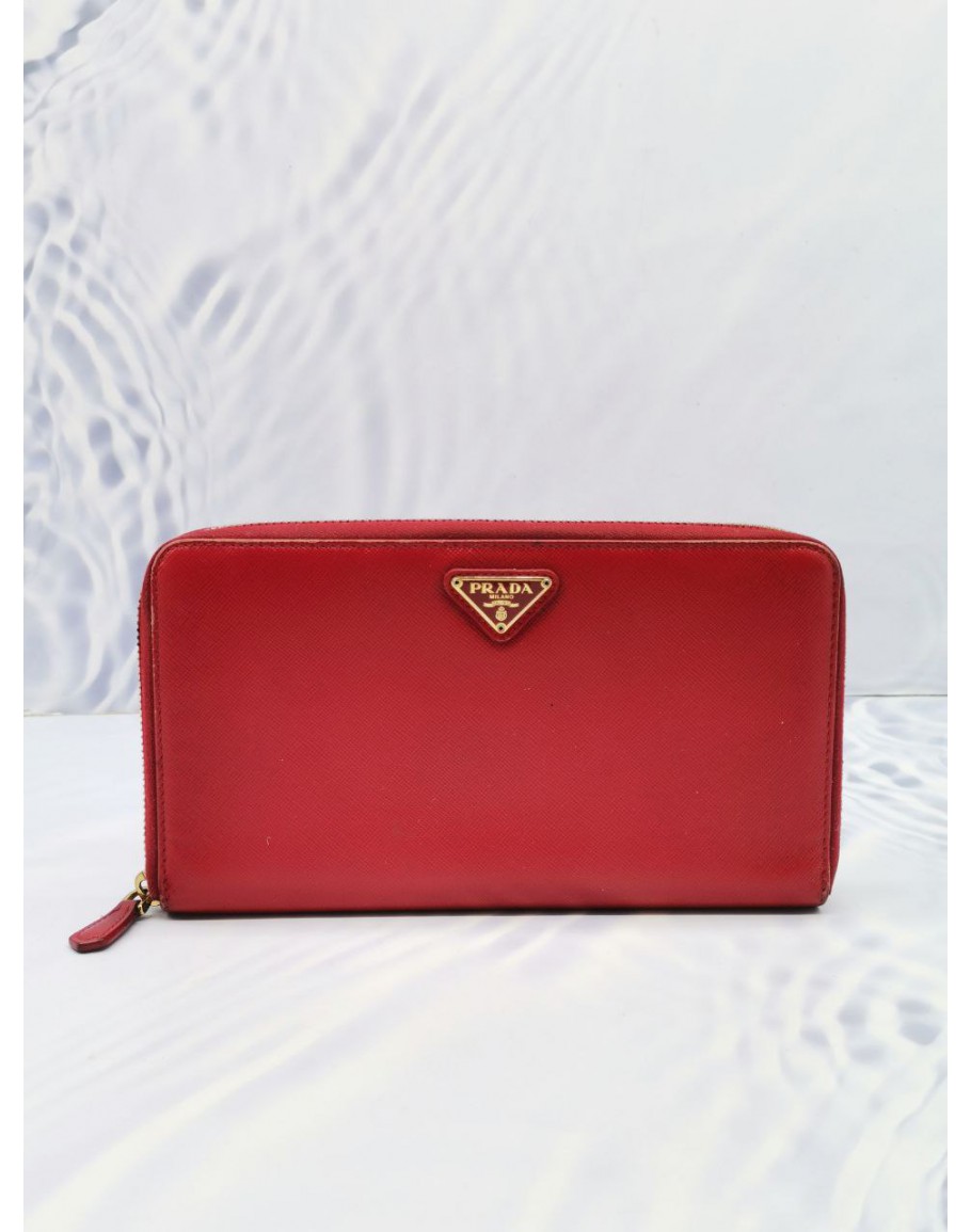 Prada Wallets & Purses for Women - Shop on FARFETCH