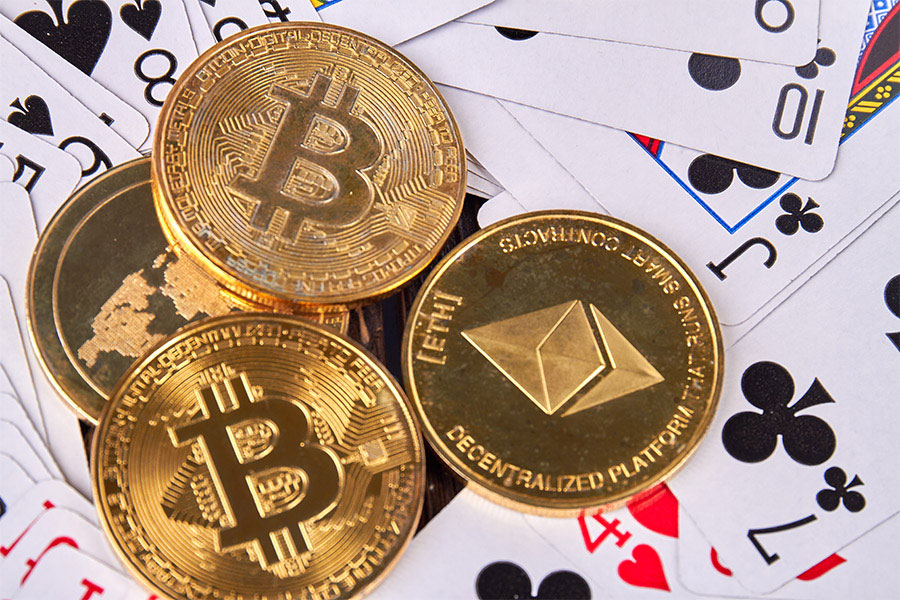 Pros and Cons of Using Bitcoin in Online Gambling