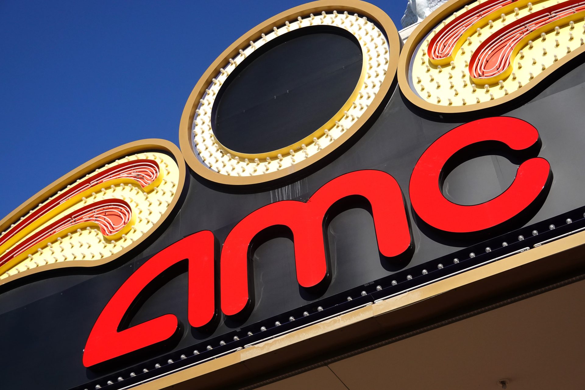 AMC Theatres to Price Movie Tickets Based on Seat Location