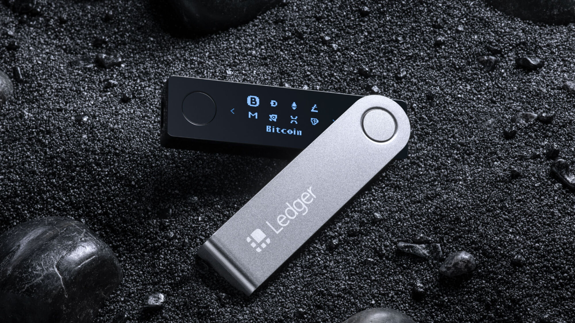 Here Is How You Can Transfer Bitcoins To A Ledger Nano S