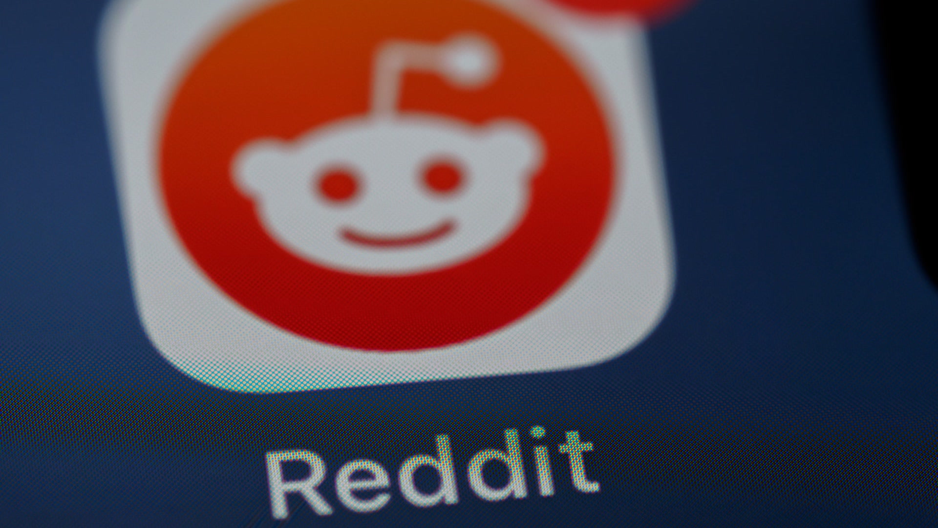 Social Media Platform Reddit Discloses Bitcoin (BTC) and Ether (ETH) Holding in IPO Filing