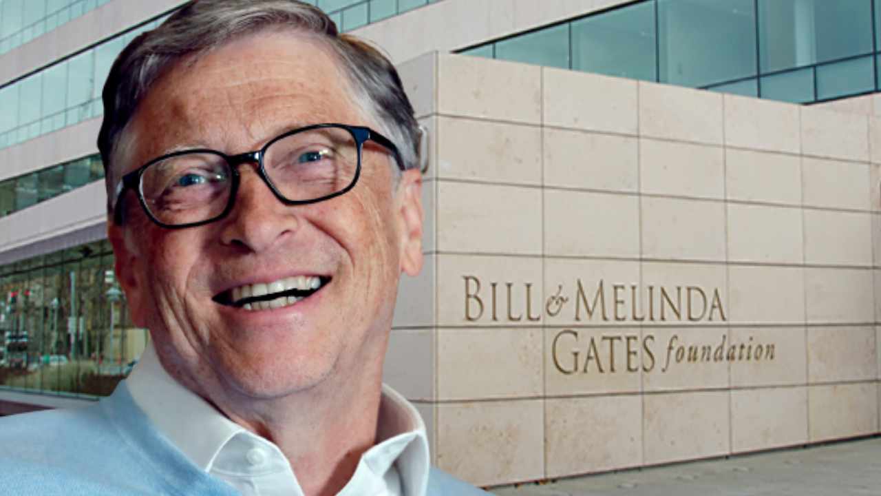 Bill Gates says crypto and NFTs are a sham | CNN Business