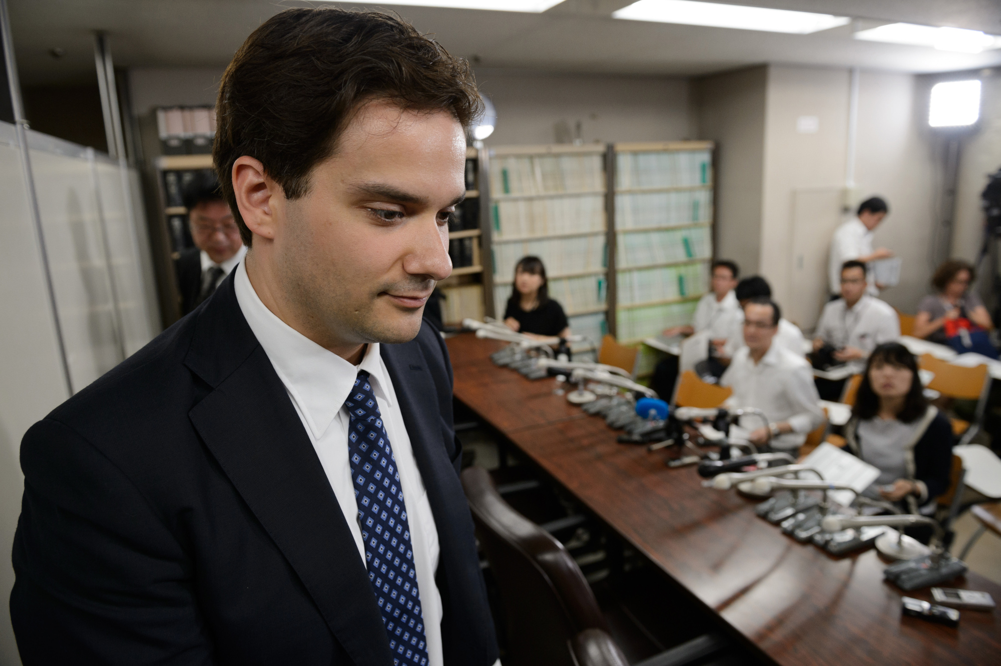 The MtGox Hack : World’s Largest Bitcoin Exchange was Hacked