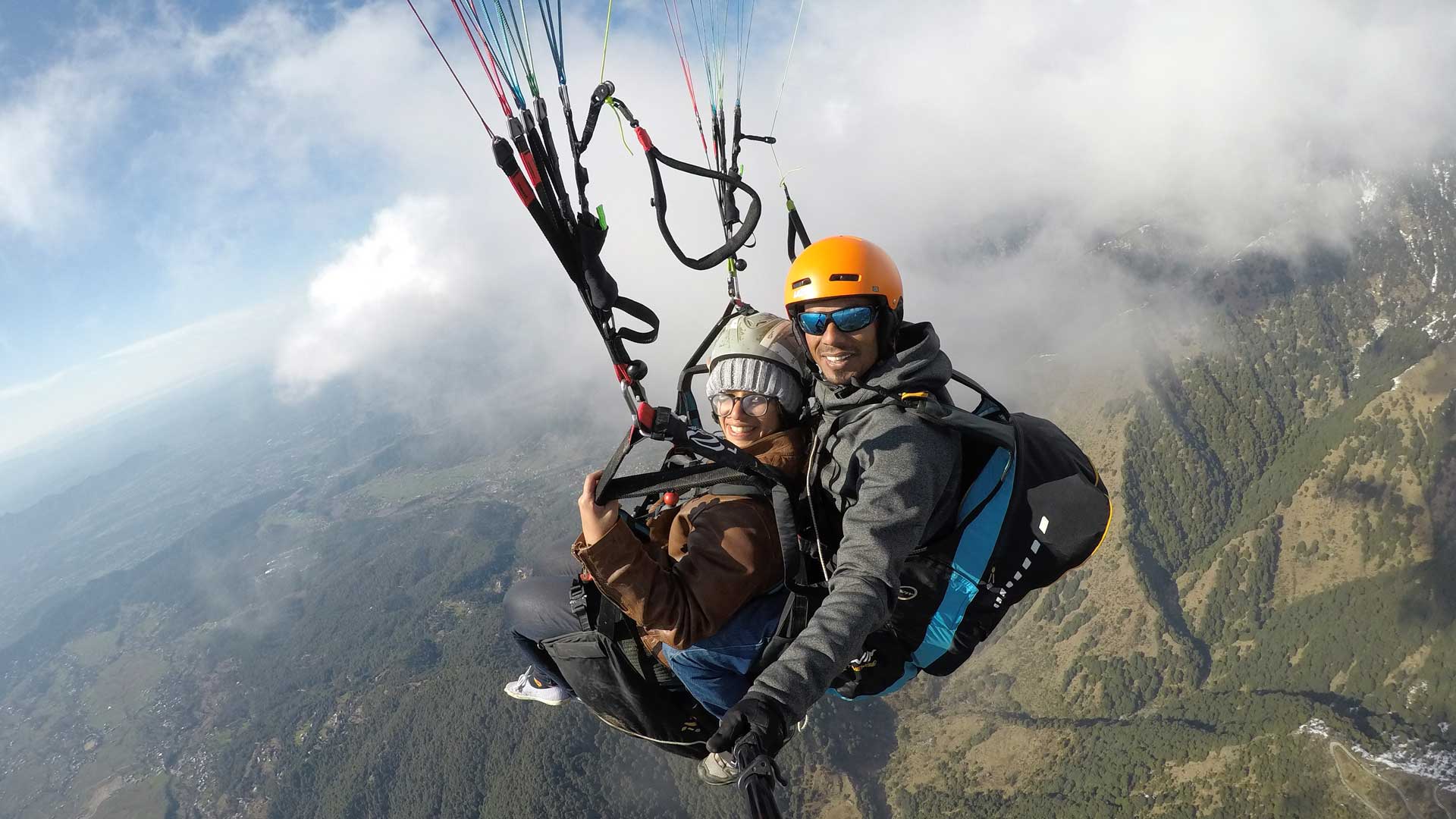 Paragliding in Kullu | Price - ₹ / Person - Book Now!