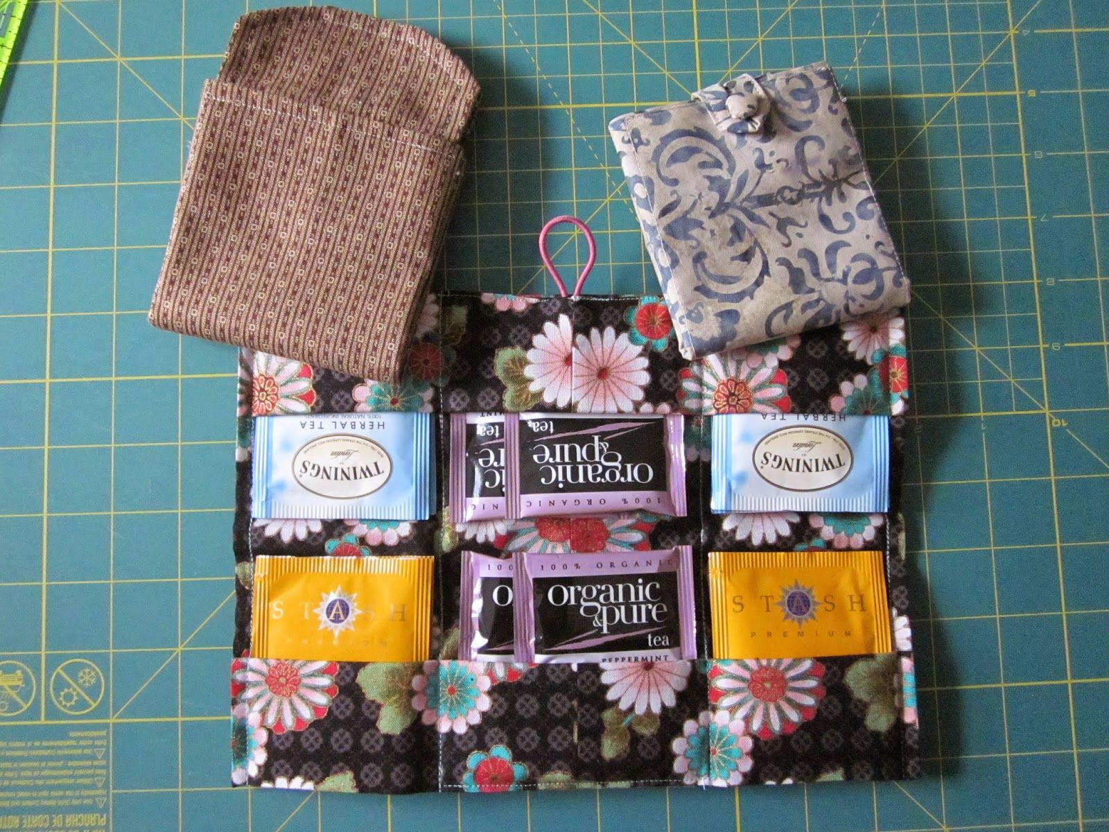 10 Free Tea Bag Wallets Patterns to Sew | Diy tea wallet, Wallet pattern, Wallet pattern free