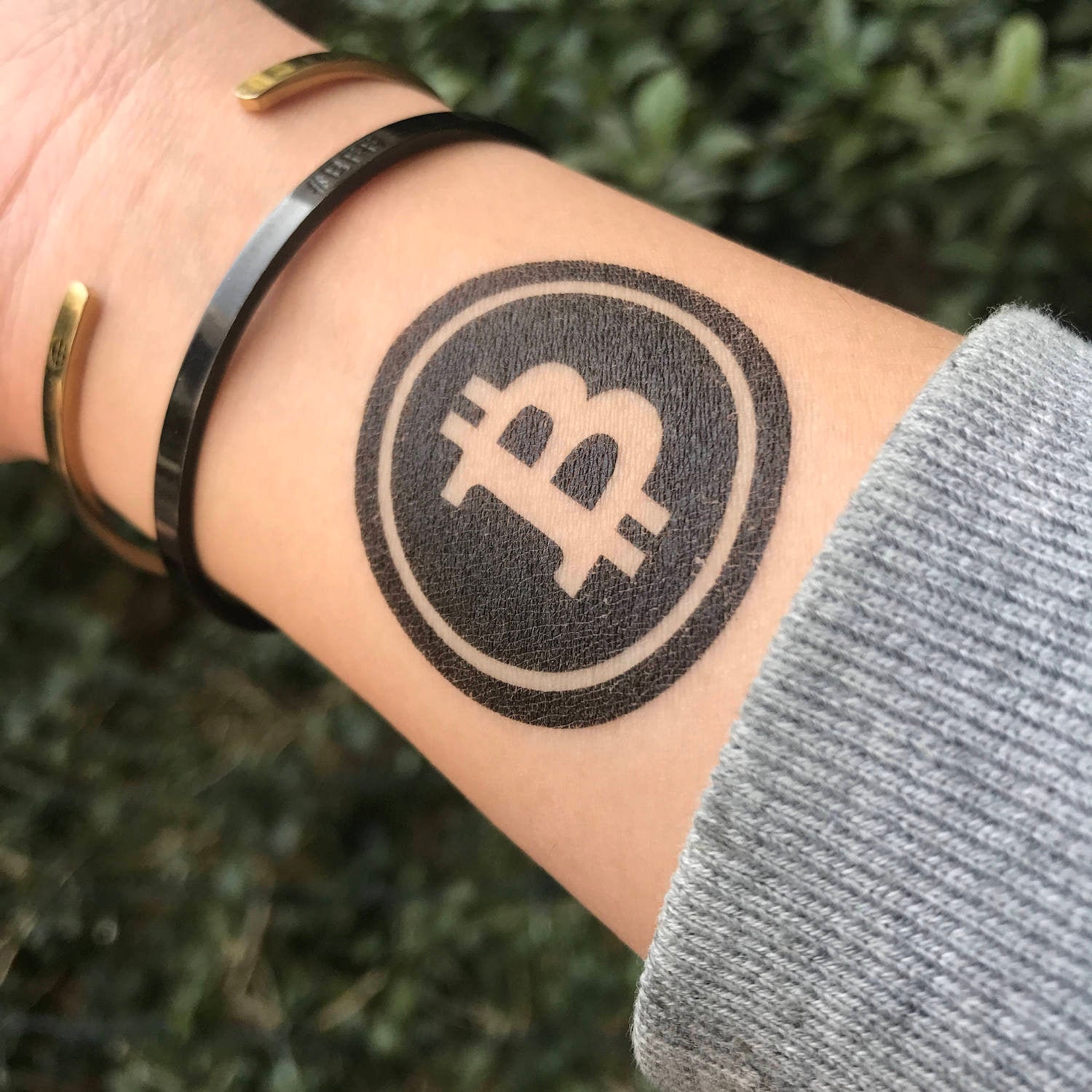 Guatemalan Merchants Embrace Bitcoin through Unique BTC Tattoo Trend - UNLOCK Blockchain