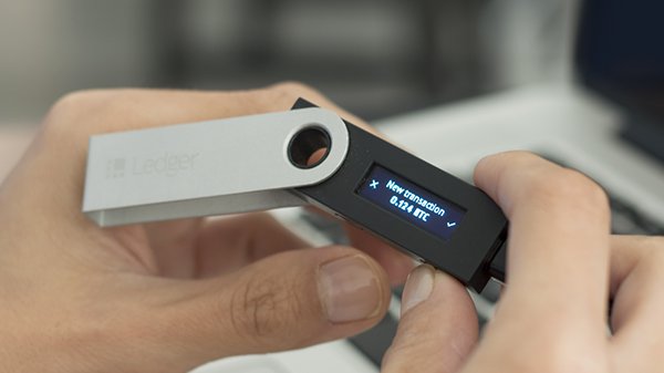 Ledger Nanos S Plus + Billfodl