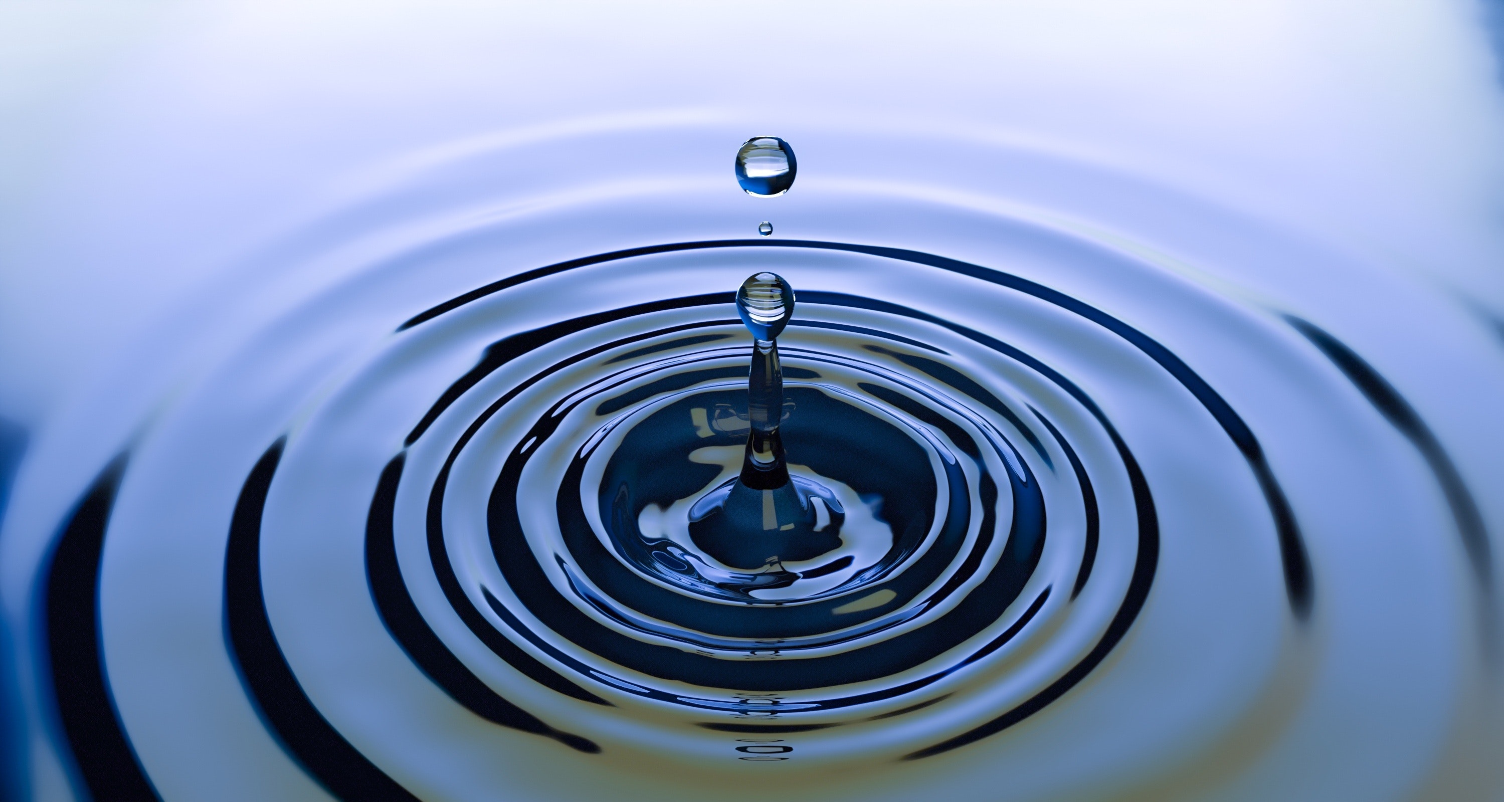 RIPPLE EFFECT | English meaning - Cambridge Dictionary