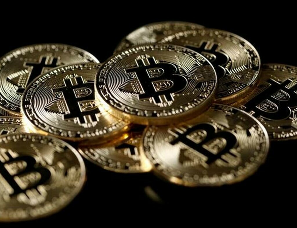 Gold hits record high and bitcoin breaks $42, – as it happened | Business | The Guardian