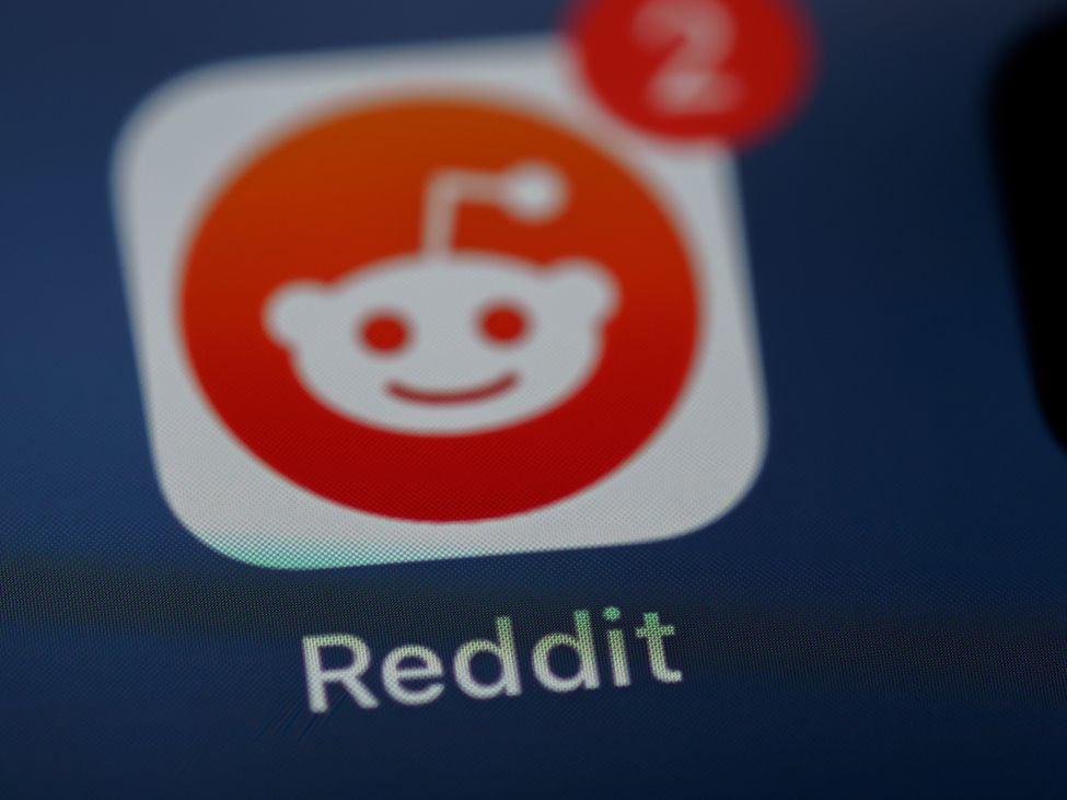 What is Reddit? -- What parents need to know | Internet Matters