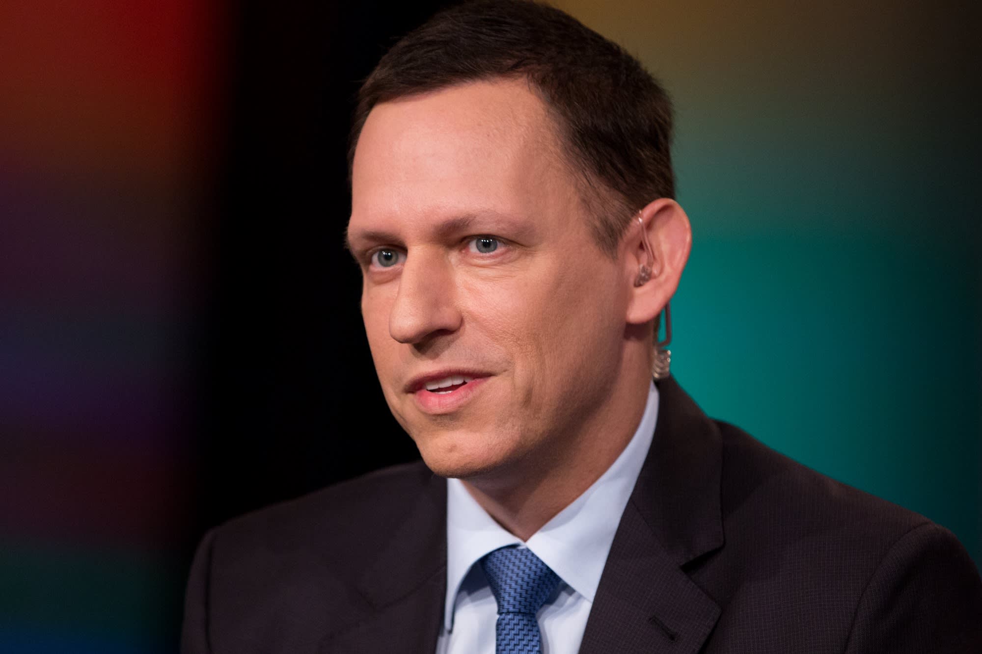 Facebook's first major investor Peter Thiel sells most of his remaining stake - BNN Bloomberg